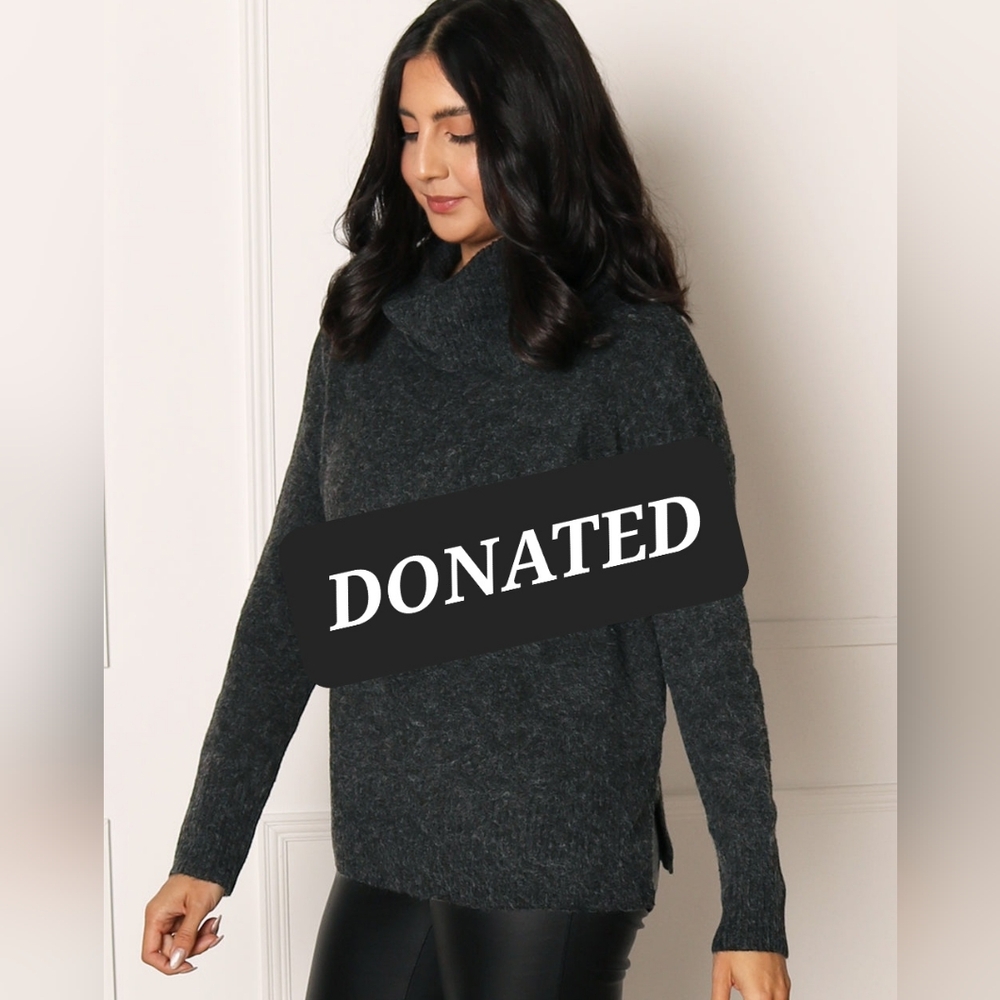 Vero Moda / Böhme Kelby Sweater size Large (Charcoal Grey)